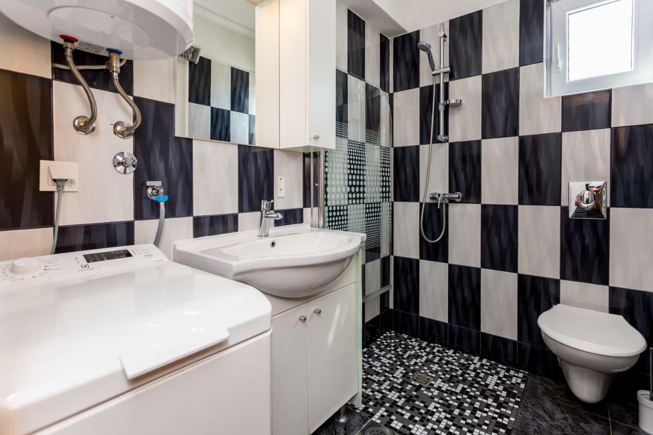 Apartments Blaza Подстрана Экстерьер фото